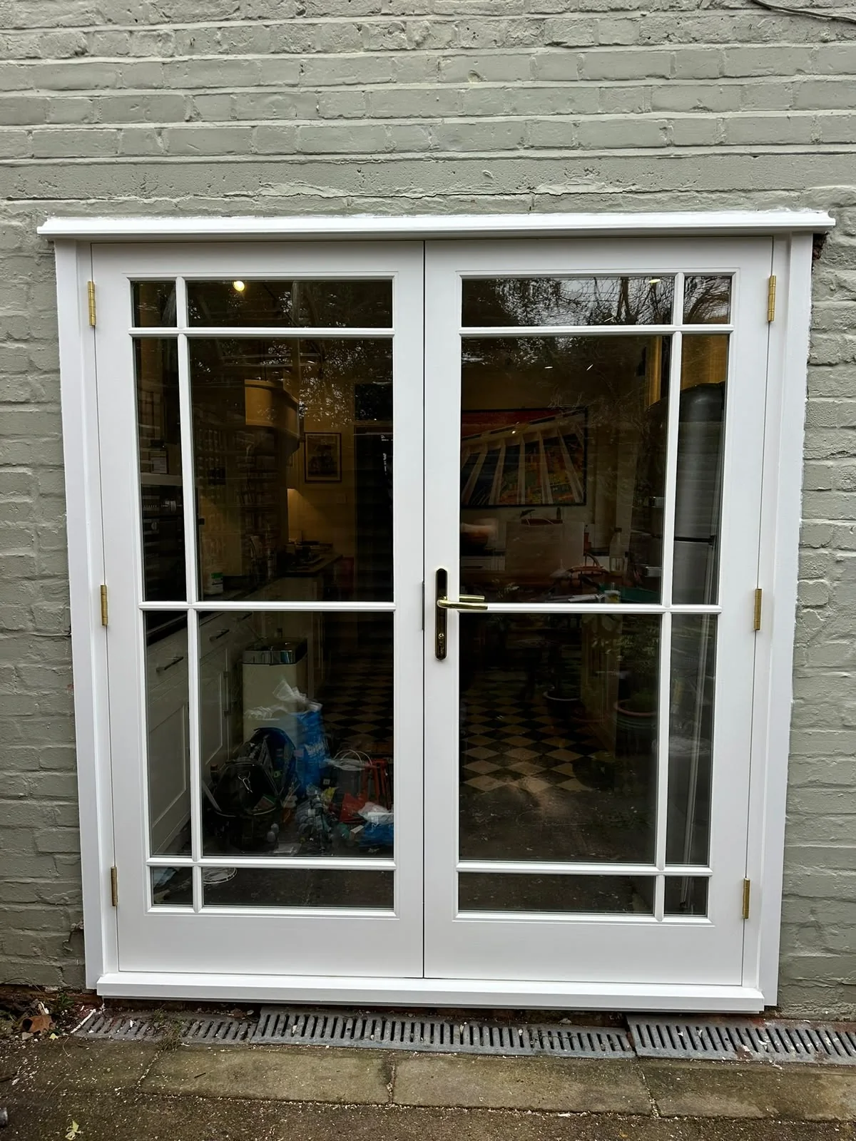 Bespoke timber doors example relevant to Sunningdale